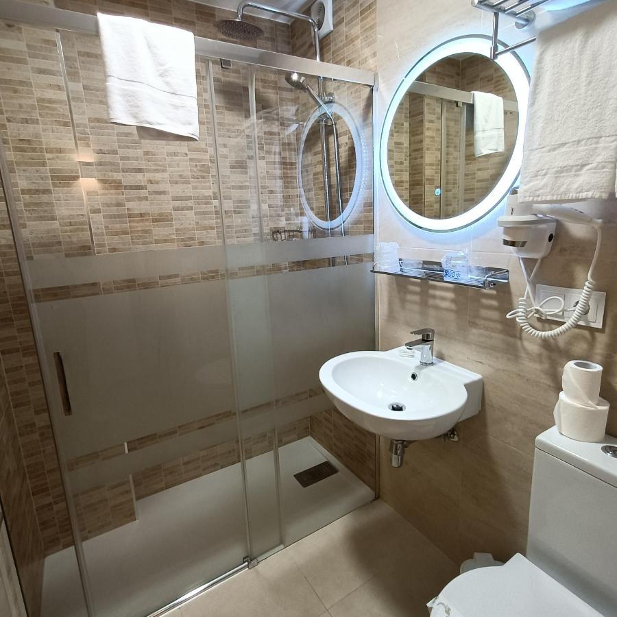 Hotel Vilagarcia Вильягарсия-де-Ароса Экстерьер фото