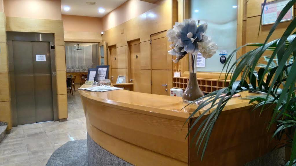 Hotel Vilagarcia Вильягарсия-де-Ароса Экстерьер фото