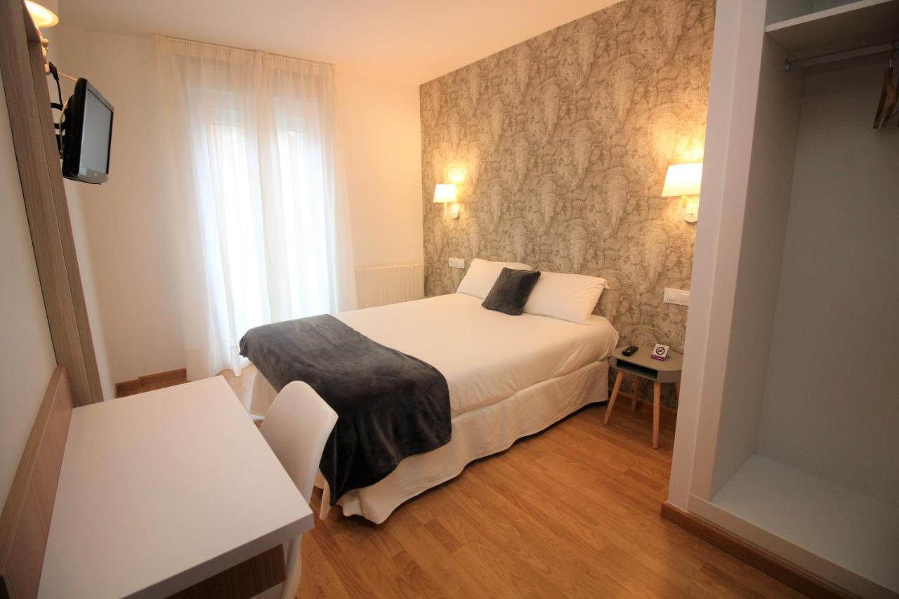Hotel Vilagarcia Вильягарсия-де-Ароса Экстерьер фото